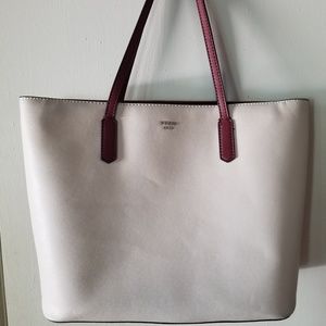 Large Guess tote with matching clutch